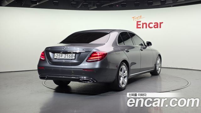 Mercedes-Benz E-Class E220d Avantgarde