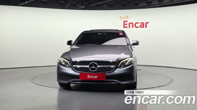 Mercedes-Benz E-Class E220d Avantgarde