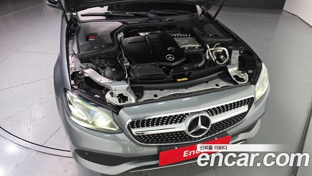Mercedes-Benz E-Class E220d Avantgarde