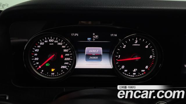 Mercedes-Benz E-Class E220d Avantgarde