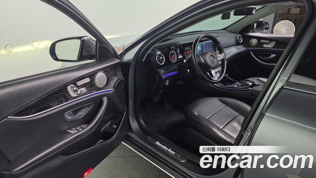 Mercedes-Benz E-Class E220d Avantgarde