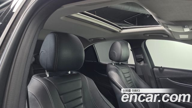 Mercedes-Benz E-Class E220d Avantgarde