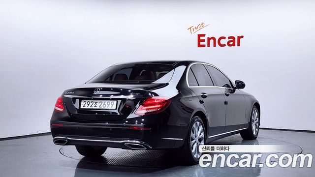 Mercedes-Benz E-Class E220d Exclusive