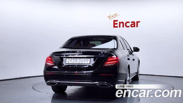 Mercedes-Benz E-Class E220d Exclusive