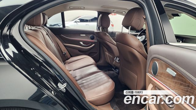 Mercedes-Benz E-Class E220d Exclusive