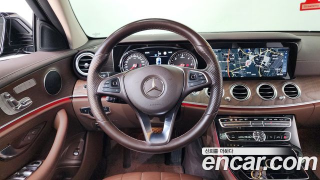 Mercedes-Benz E-Class E220d Exclusive