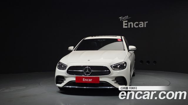 Mercedes-Benz E-Class W213 E220d 4MATIC AMG Line