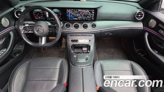 Mercedes-Benz E-Class W213 E220d 4MATIC AMG Line