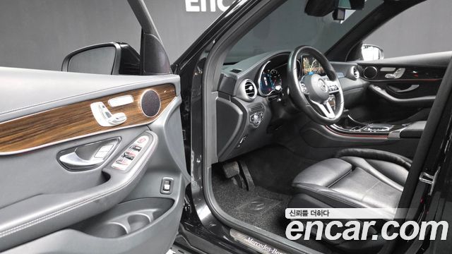 Mercedes-Benz GLC-Class GLC300 4MATIC