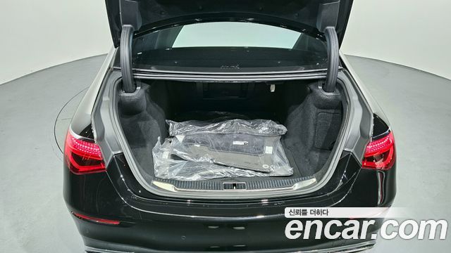 Mercedes-Benz S-Class S500L 4MATIC