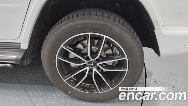 Mercedes-Benz G-Class G450d Manufaktur