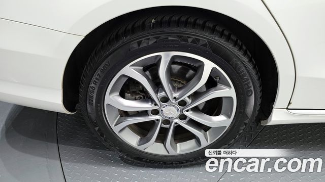Mercedes-Benz C-Class C200 Avantgarde