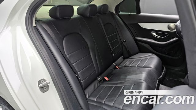 Mercedes-Benz C-Class C200 Avantgarde
