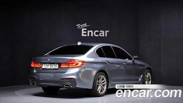 BMW 5-Series 520d xDrive M Sport Package