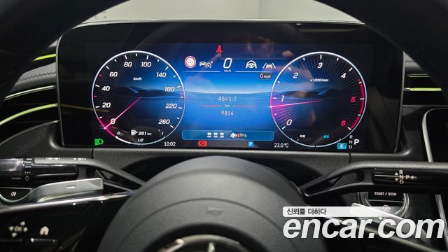 Mercedes-Benz E-Class E220d 4MATIC Exclusive