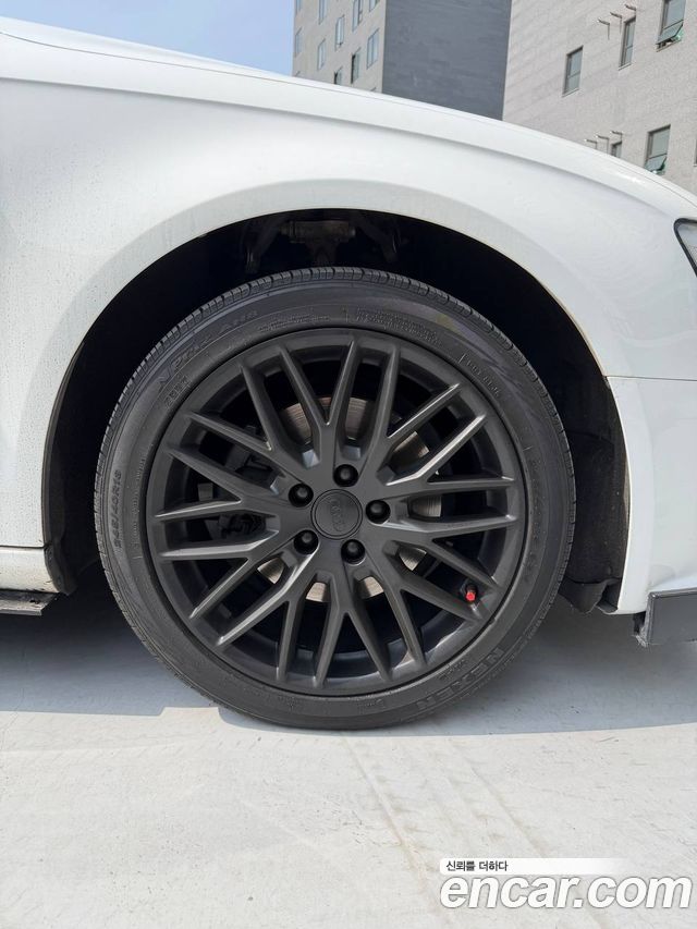 Audi A4 30 TDI Dynamic
