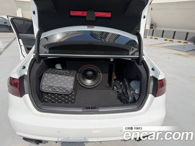 Audi A4 30 TDI Dynamic