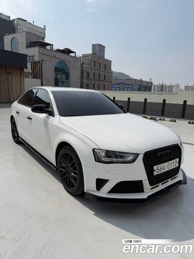 Audi A4 30 TDI Dynamic