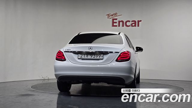 Mercedes-Benz C-Class C200