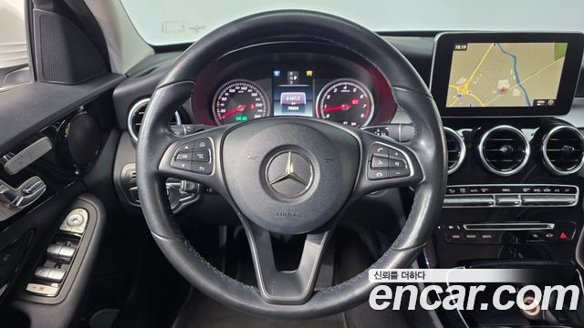 Mercedes-Benz C-Class C200