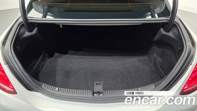 Mercedes-Benz C-Class C200