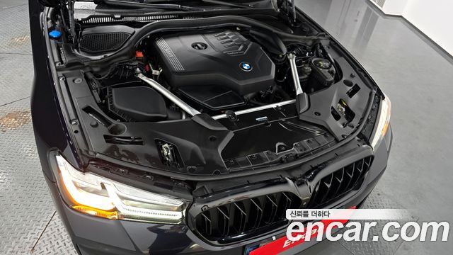 BMW 5-Series 520i M Sport