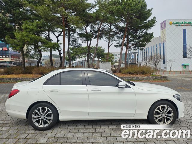 Mercedes-Benz C-Class C200
