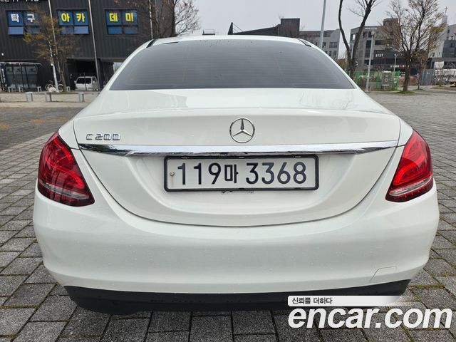 Mercedes-Benz C-Class C200