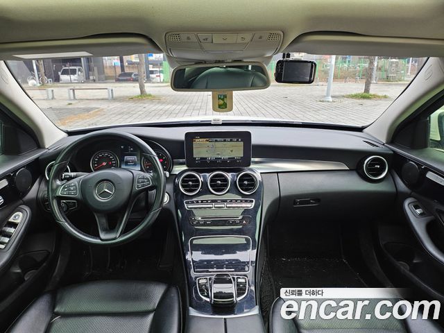 Mercedes-Benz C-Class C200
