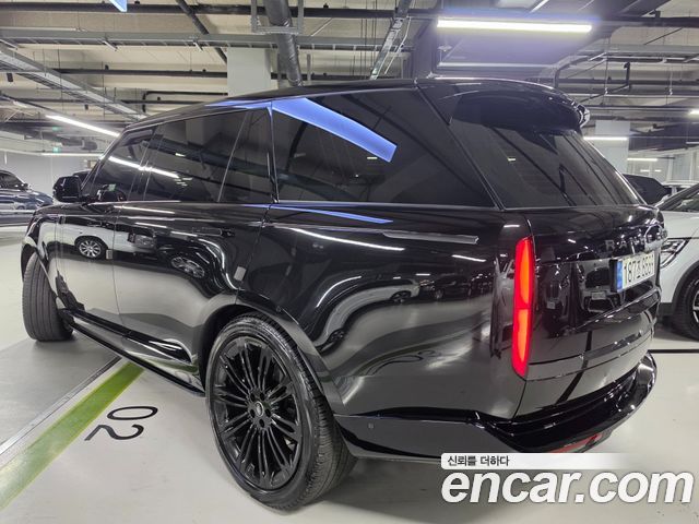 Land Rover Range Rover D350 Autobiography Long Wheel Base