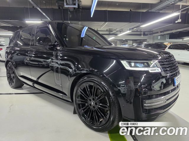 Land Rover Range Rover D350 Autobiography Long Wheel Base
