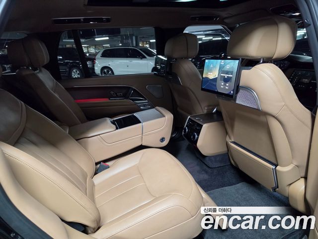 Land Rover Range Rover D350 Autobiography Long Wheel Base