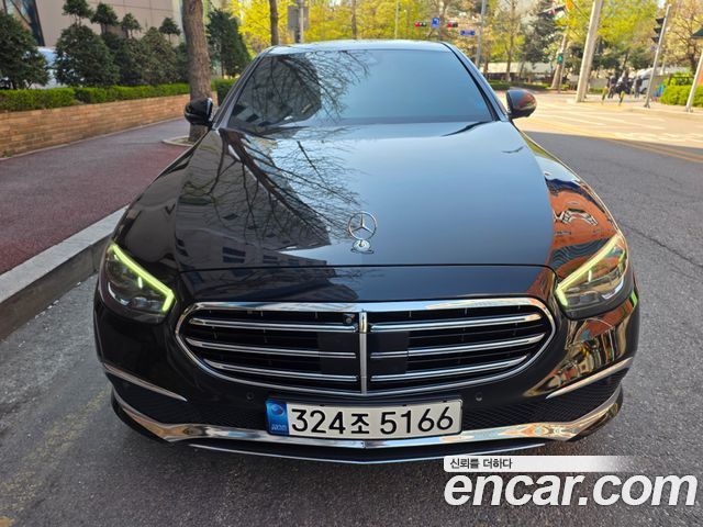 Mercedes-Benz E-Class E300e 4MATIC Exclusive