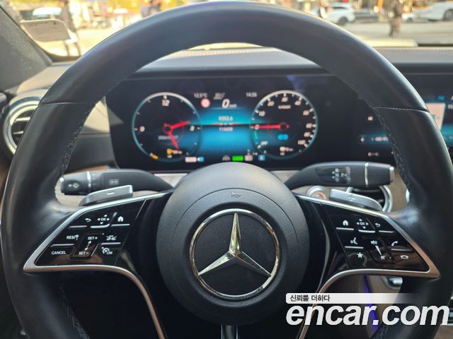 Mercedes-Benz E-Class E300e 4MATIC Exclusive