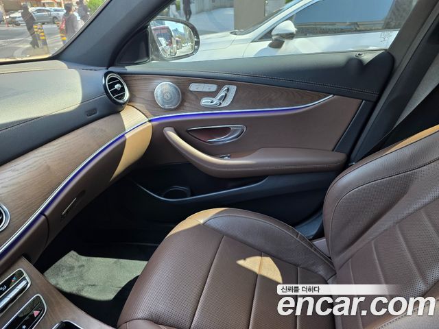 Mercedes-Benz E-Class E300e 4MATIC Exclusive