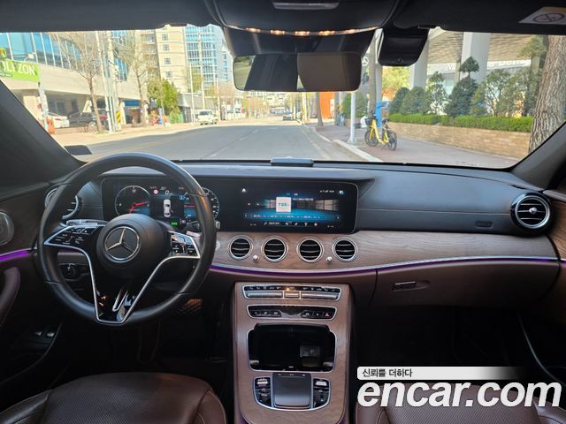 Mercedes-Benz E-Class E300e 4MATIC Exclusive