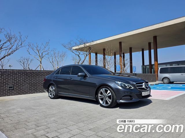 Mercedes-Benz E-Class E300 4MATIC Avantgarde
