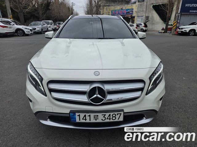 Mercedes-Benz GLA-Class GLA200 d 4MATIC