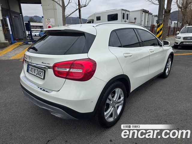 Mercedes-Benz GLA-Class GLA200 d 4MATIC