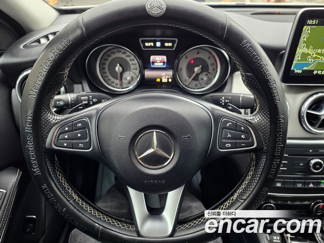 Mercedes-Benz GLA-Class GLA200 d 4MATIC