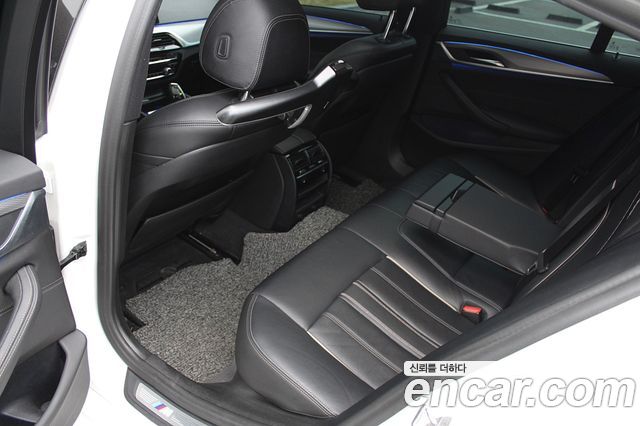 BMW 5-Series 520d M Sport package