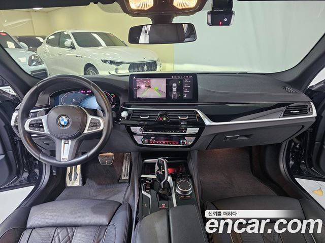 BMW 5-Series 530i xDrive M Sport Package