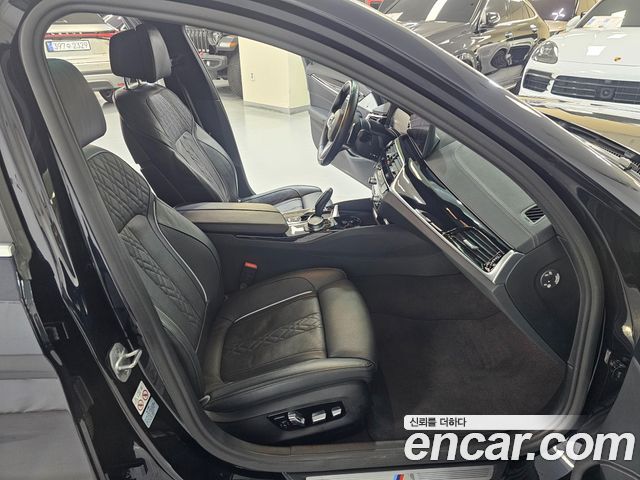 BMW 5-Series 530i xDrive M Sport Package