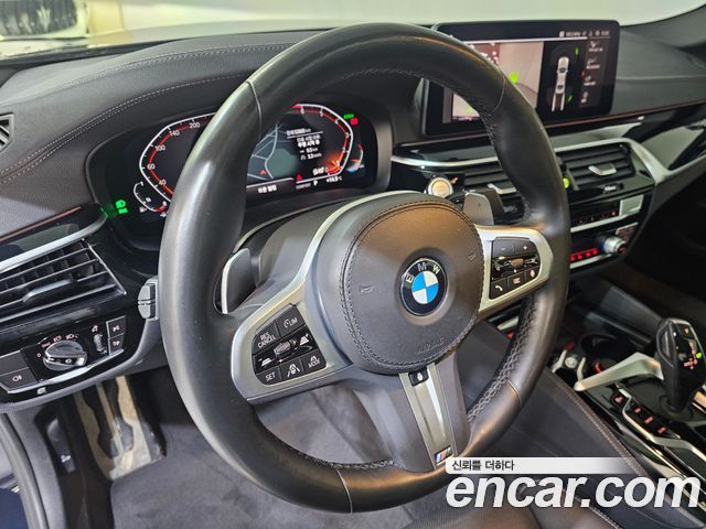 BMW 5-Series 530i xDrive M Sport Package