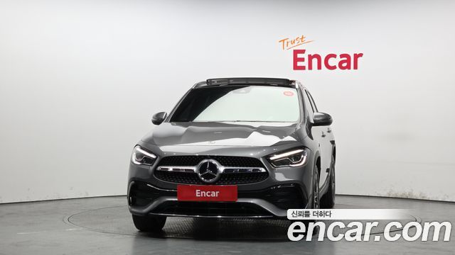 Mercedes-Benz GLA-Class GLA250 4MATIC