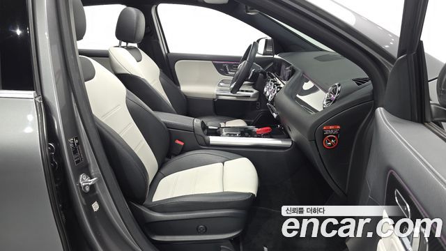 Mercedes-Benz GLA-Class GLA250 4MATIC