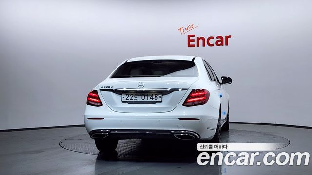 Mercedes-Benz E-Class E220d Exclusive