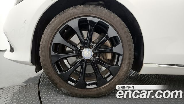 Mercedes-Benz E-Class E220d Exclusive