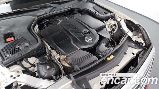 Mercedes-Benz E-Class E220d Exclusive