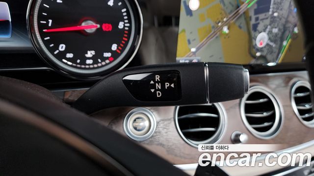 Mercedes-Benz E-Class E220d Exclusive